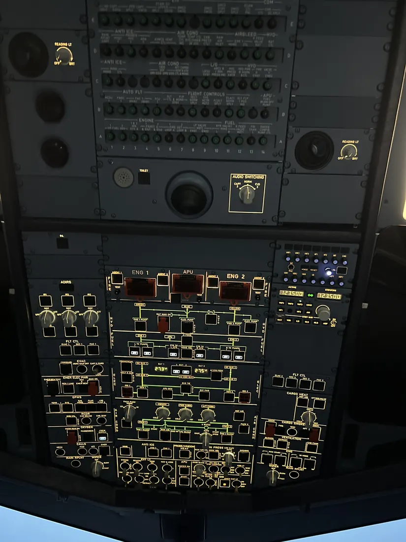 Airbus A320 simulator overhead panel and cockpit systems